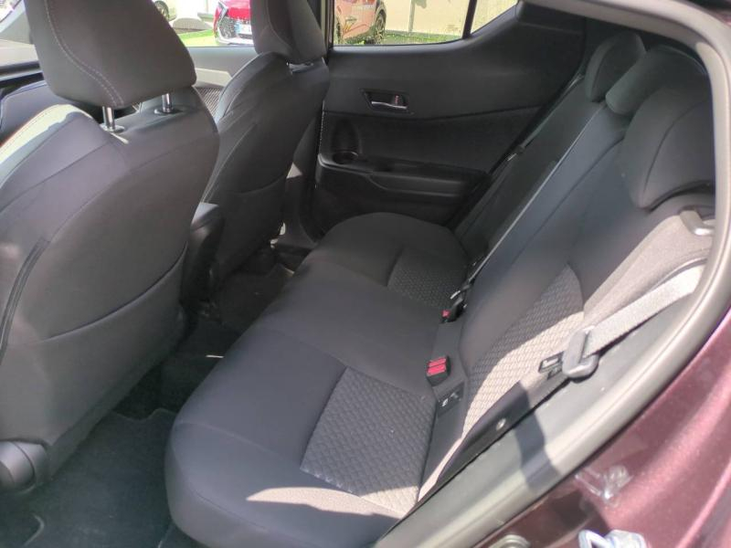 TOYOTA C-HR d’occasion à vendre à CHARMEIL chez ARVERNE (Photo 12)