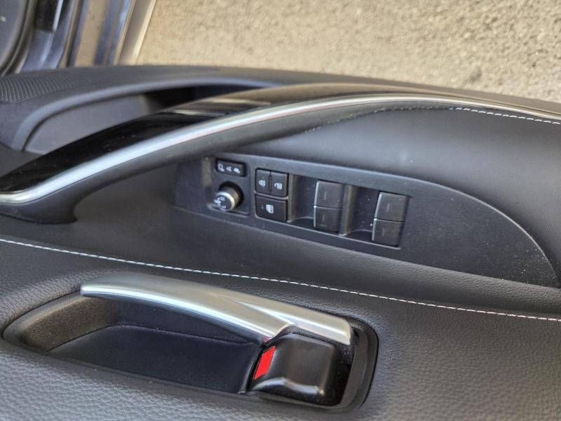 TOYOTA Corolla Touring Spt d’occasion à vendre à CHARMEIL chez ARVERNE (Photo 15)