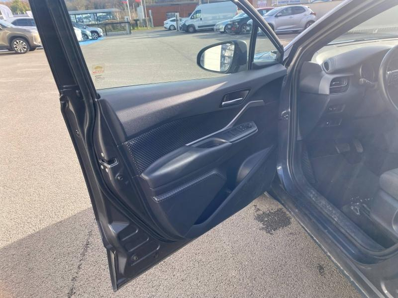 TOYOTA C-HR d’occasion à vendre à CHARMEIL chez ARVERNE (Photo 8)