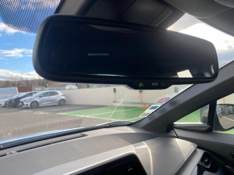 TOYOTA C-HR d’occasion à vendre à CHARMEIL chez ARVERNE (Photo 17)